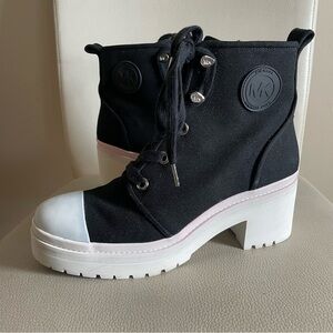 Michael Kors Corey Combat Platform Boots Black White Canvas Women’s Size 9.5
